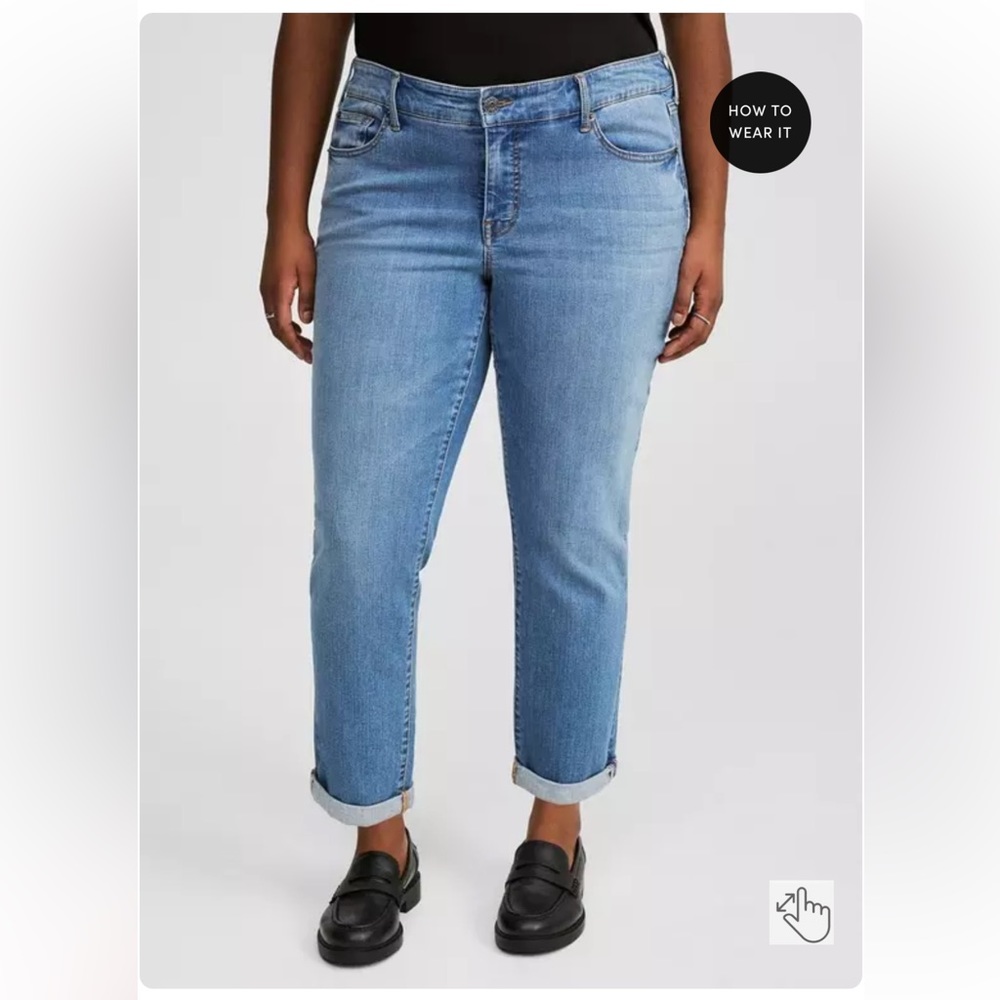 Torrid Perfect Boyfriend Ankle Premium Stretch Mid-Rise Jean
Size 18